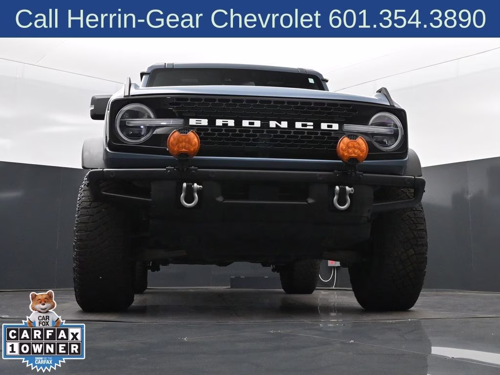 2023 Azure Gray Metallic Tri-Coat Ford Bronco Wildtrak 4X4 SUV