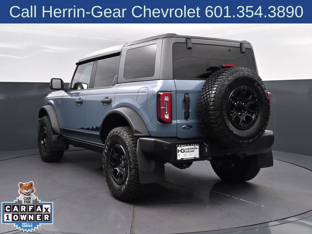 2023 Azure Gray Metallic Tri-Coat Ford Bronco Wildtrak 4X4 SUV