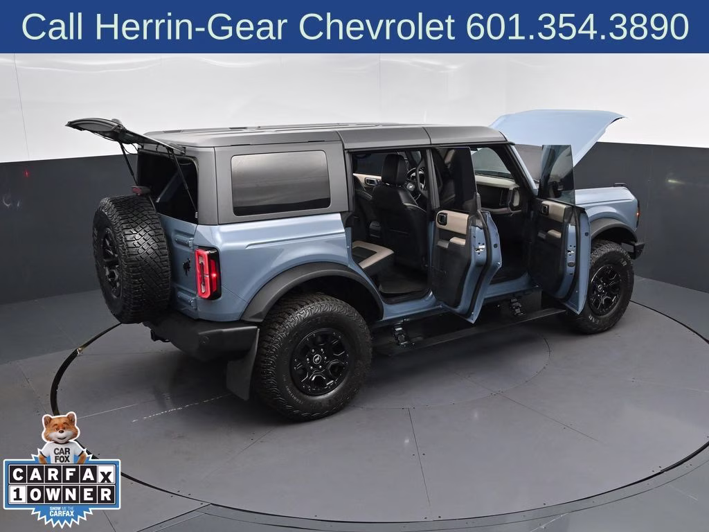 2023 Azure Gray Metallic Tri-Coat Ford Bronco Wildtrak 4X4 SUV