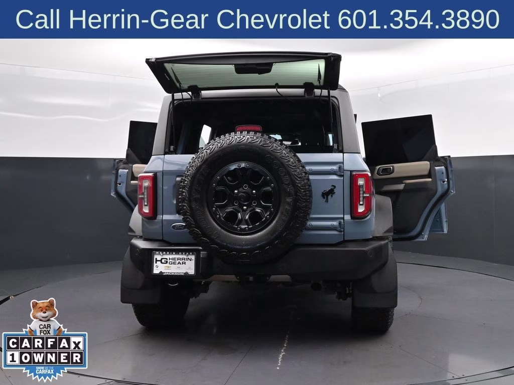 2023 Azure Gray Metallic Tri-Coat Ford Bronco Wildtrak 4X4 SUV