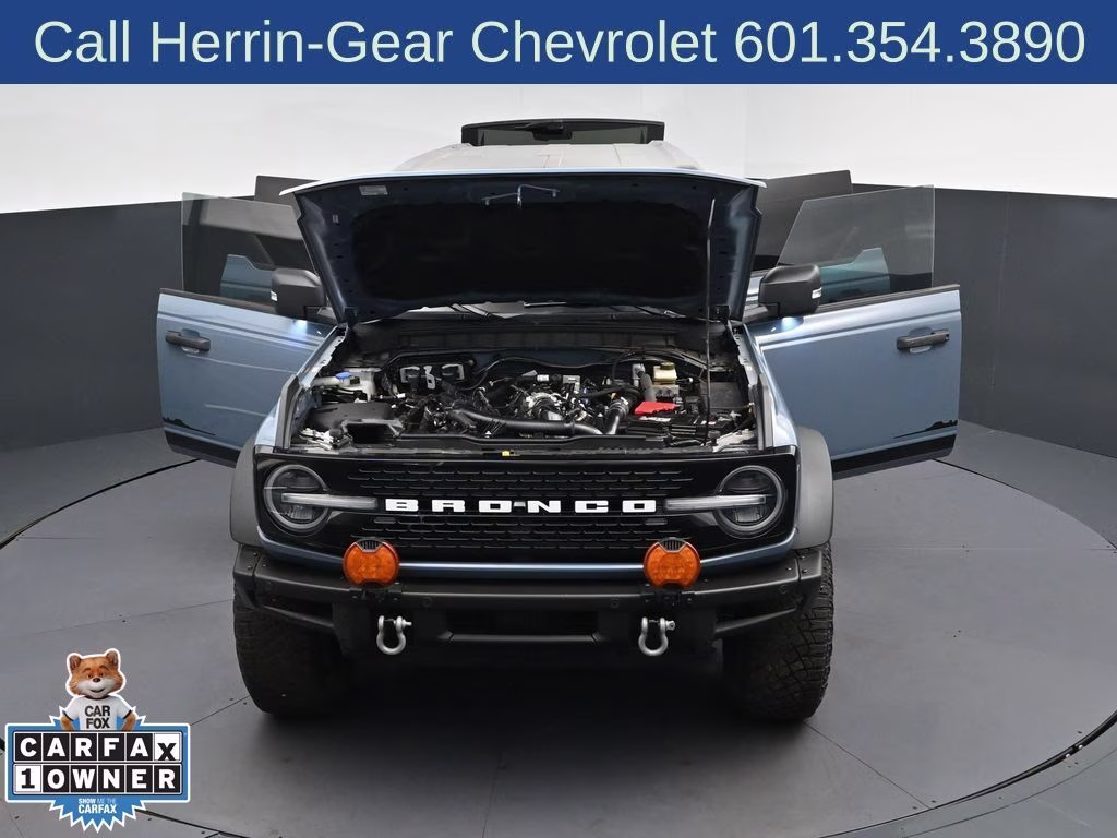 2023 Azure Gray Metallic Tri-Coat Ford Bronco Wildtrak 4X4 SUV