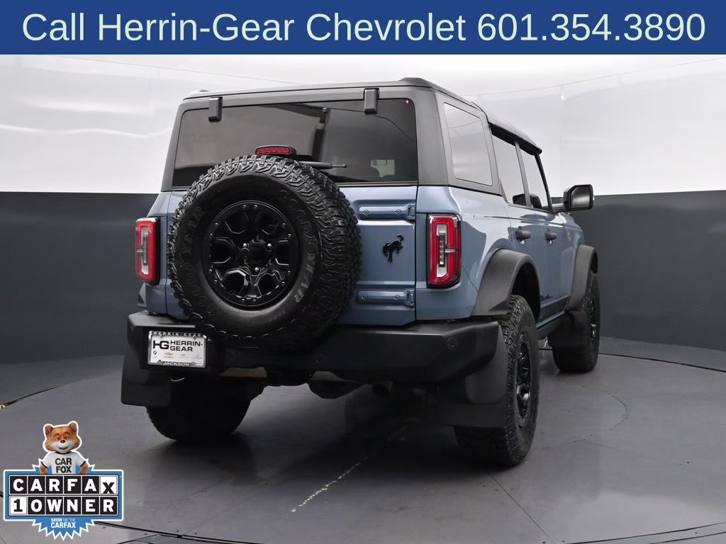 2023 Azure Gray Metallic Tri-Coat Ford Bronco Wildtrak 4X4 SUV