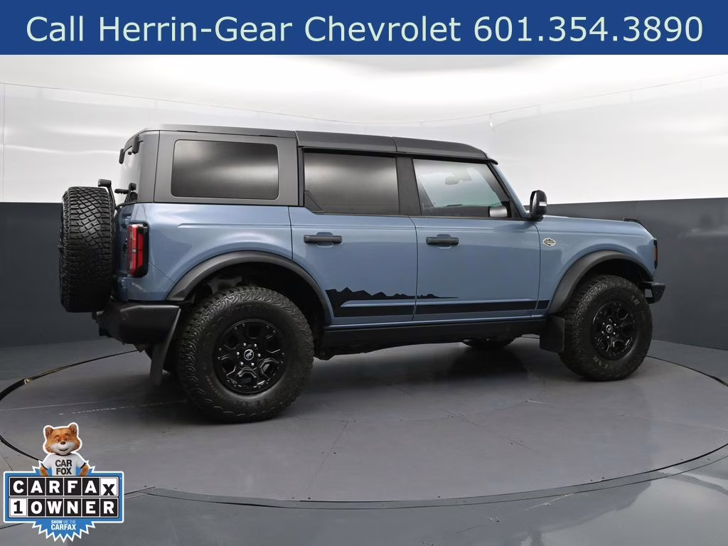 2023 Azure Gray Metallic Tri-Coat Ford Bronco Wildtrak 4X4 SUV