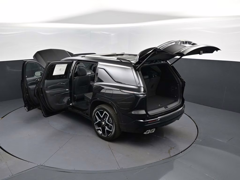 2026 Black Chevrolet Traverse High Country FWD SUV