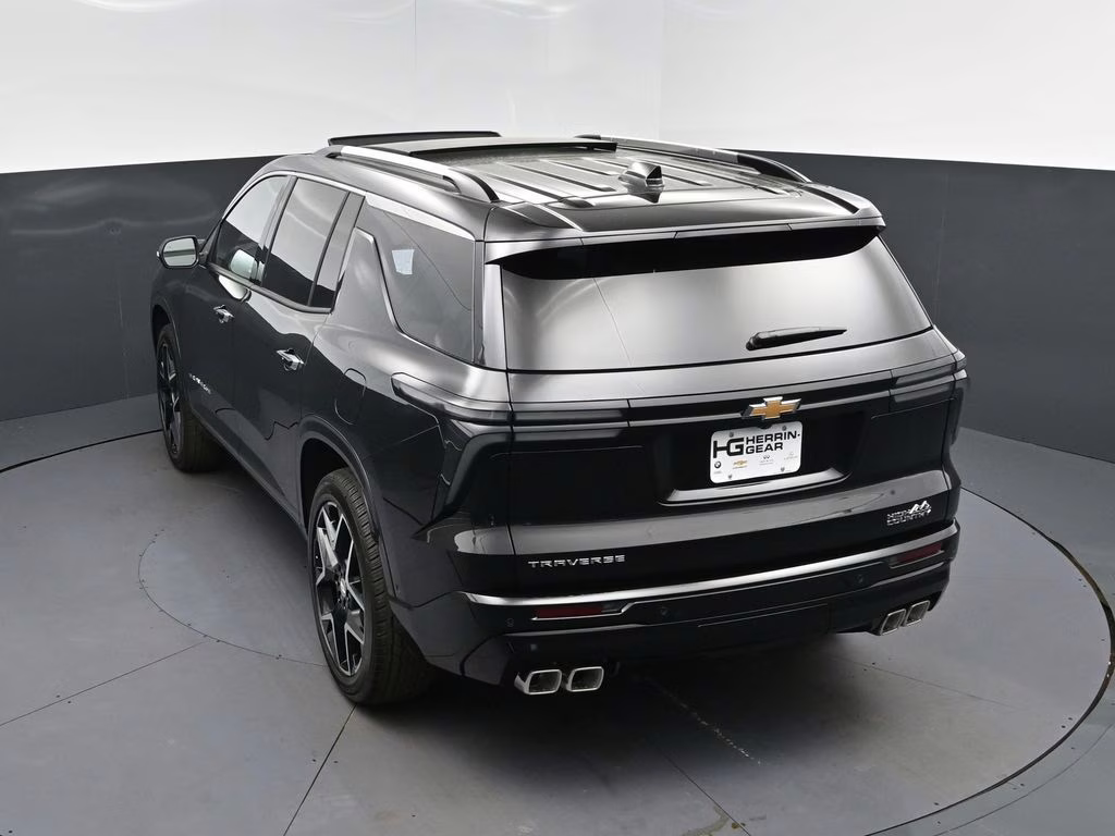 2026 Black Chevrolet Traverse High Country FWD SUV