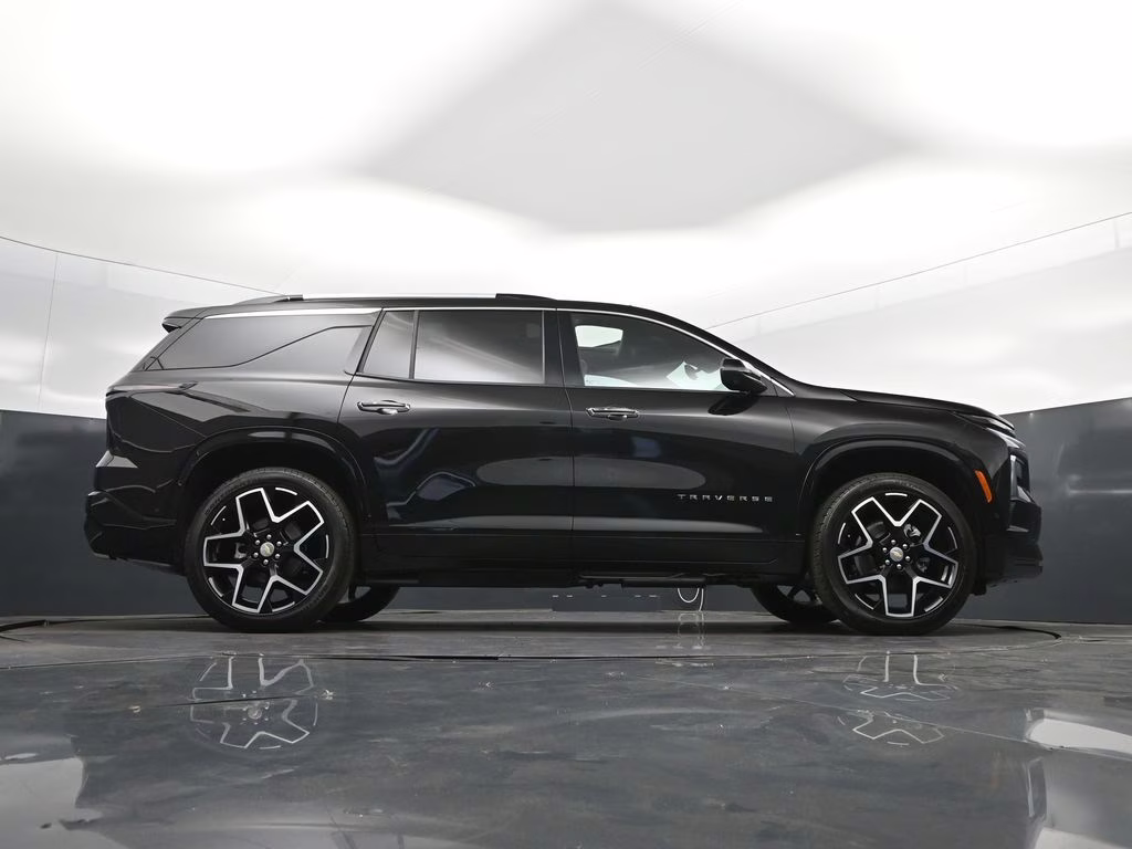 2026 Black Chevrolet Traverse High Country FWD SUV