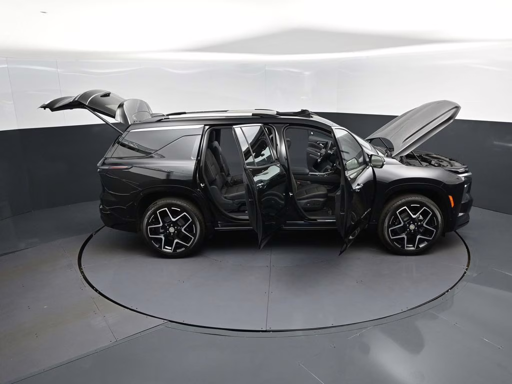 2026 Black Chevrolet Traverse High Country FWD SUV