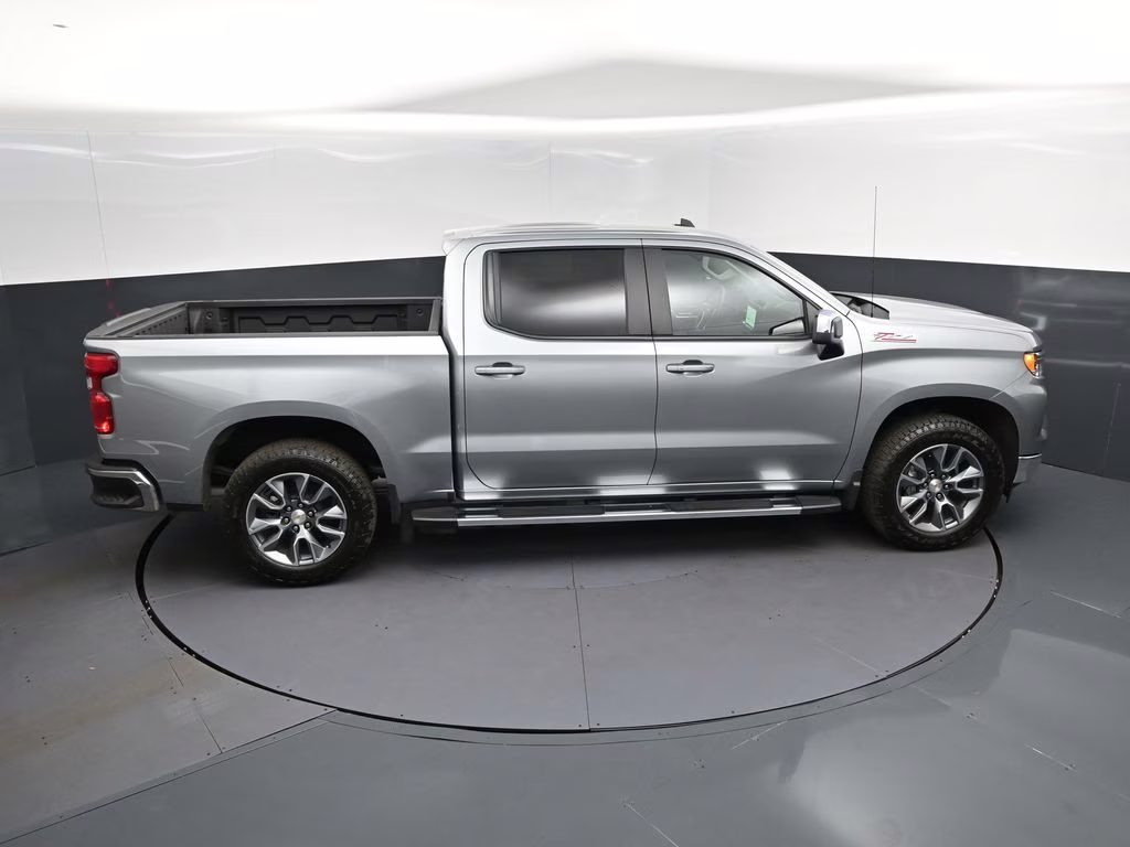 2026 Sterling Chevrolet Silverado 1500 LT 4X4 Truck