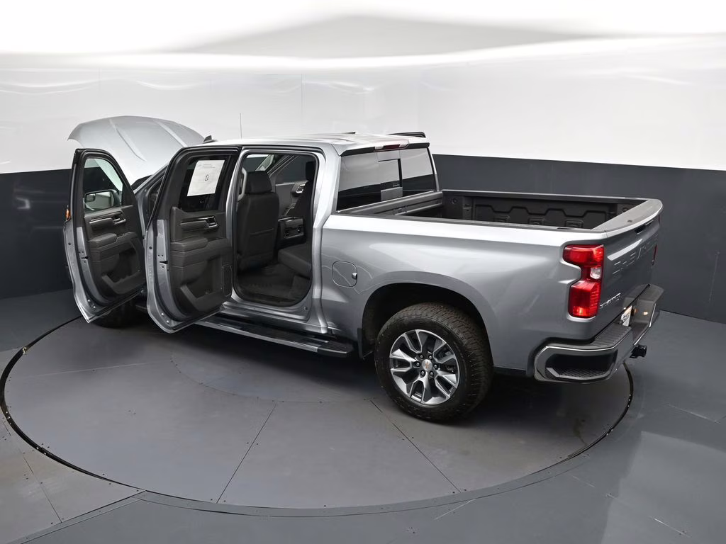 2026 Sterling Chevrolet Silverado 1500 LT 4X4 Truck