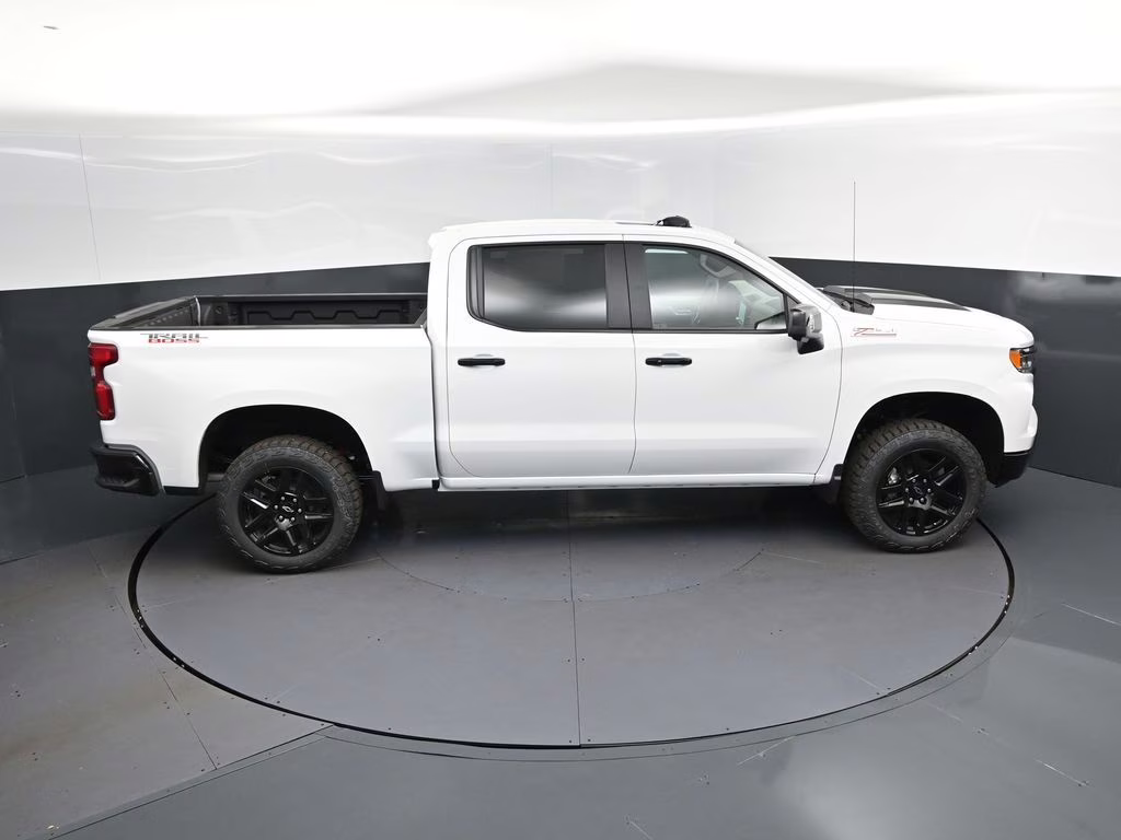 2026 Summit White Chevrolet Silverado 1500 LT Trail Boss 4X4 Truck