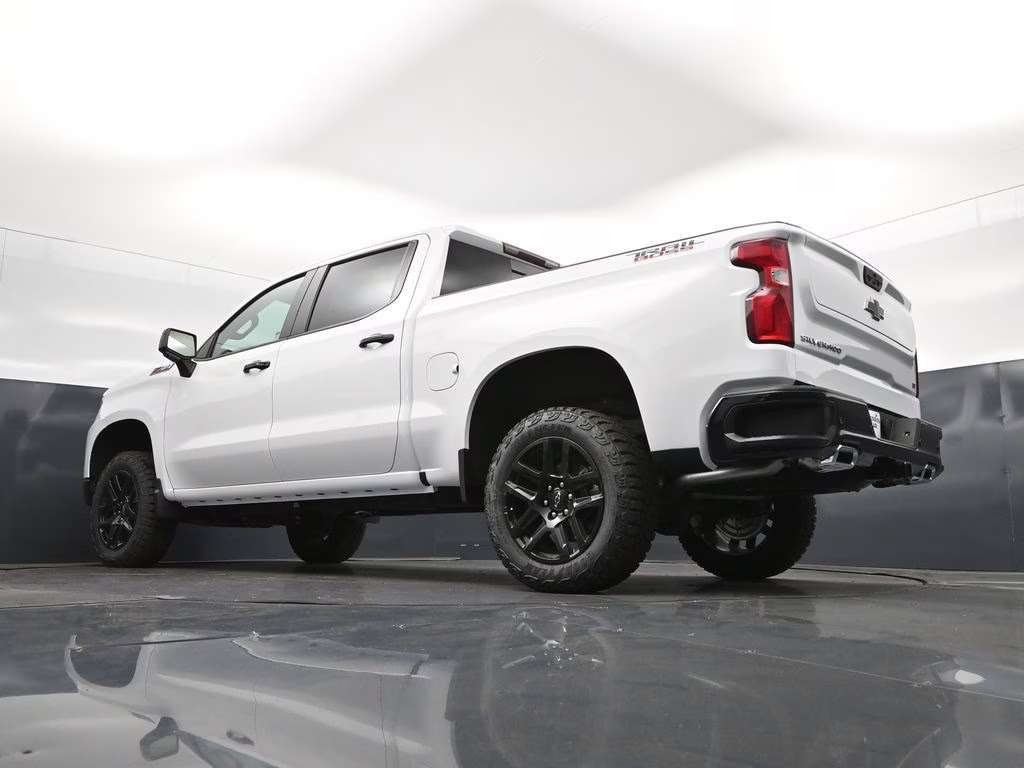 2026 Summit White Chevrolet Silverado 1500 LT Trail Boss 4X4 Truck