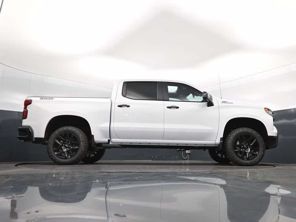 2026 Summit White Chevrolet Silverado 1500 LT Trail Boss 4X4 Truck