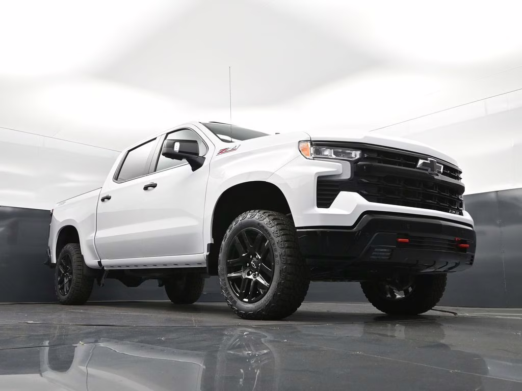 2026 Summit White Chevrolet Silverado 1500 LT Trail Boss 4X4 Truck