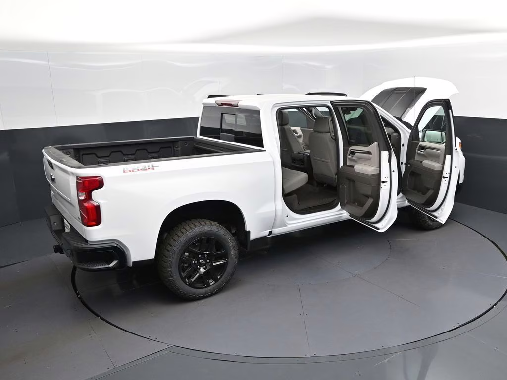 2026 Summit White Chevrolet Silverado 1500 LT Trail Boss 4X4 Truck