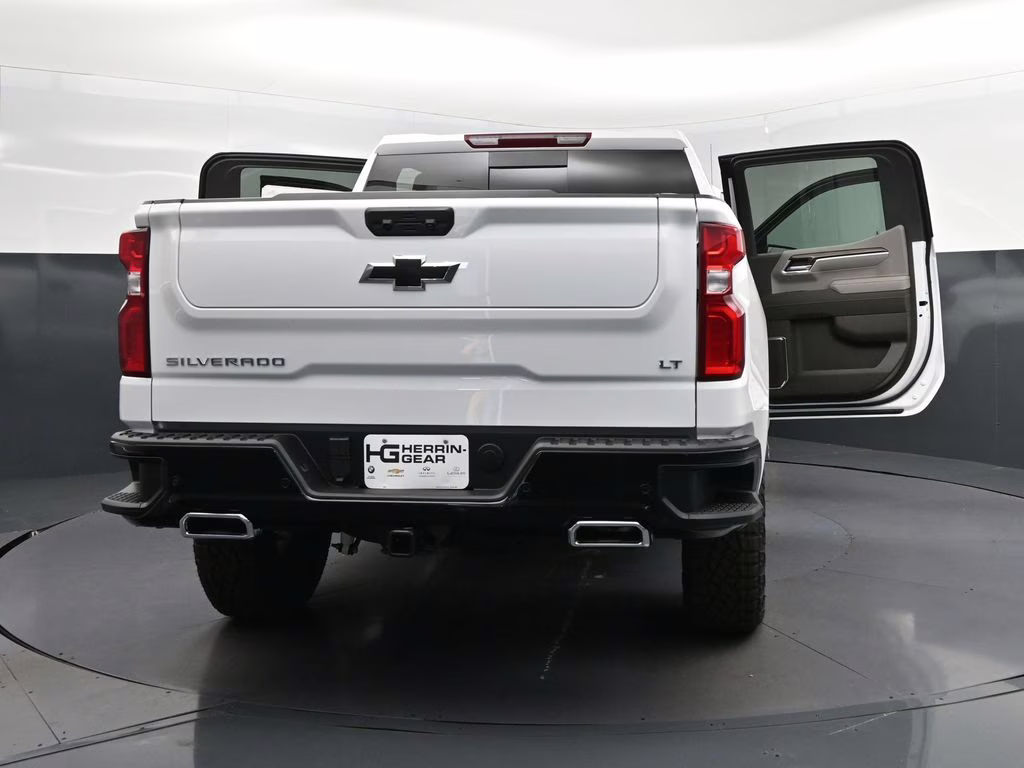 2026 Summit White Chevrolet Silverado 1500 LT Trail Boss 4X4 Truck