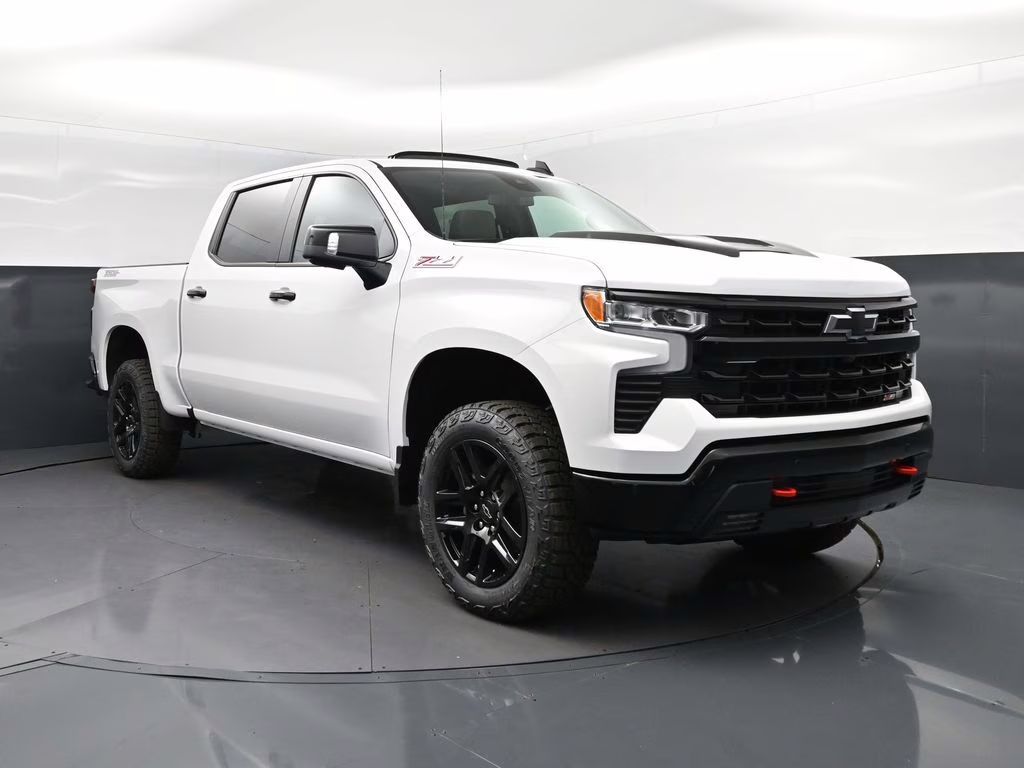 2026 Summit White Chevrolet Silverado 1500 LT Trail Boss 4X4 Truck