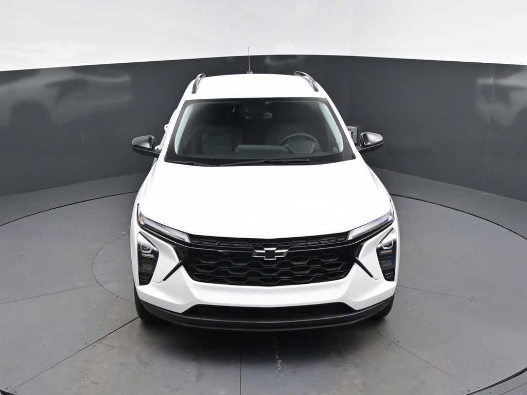 2026 Summit White Chevrolet Trax LT FWD SUV