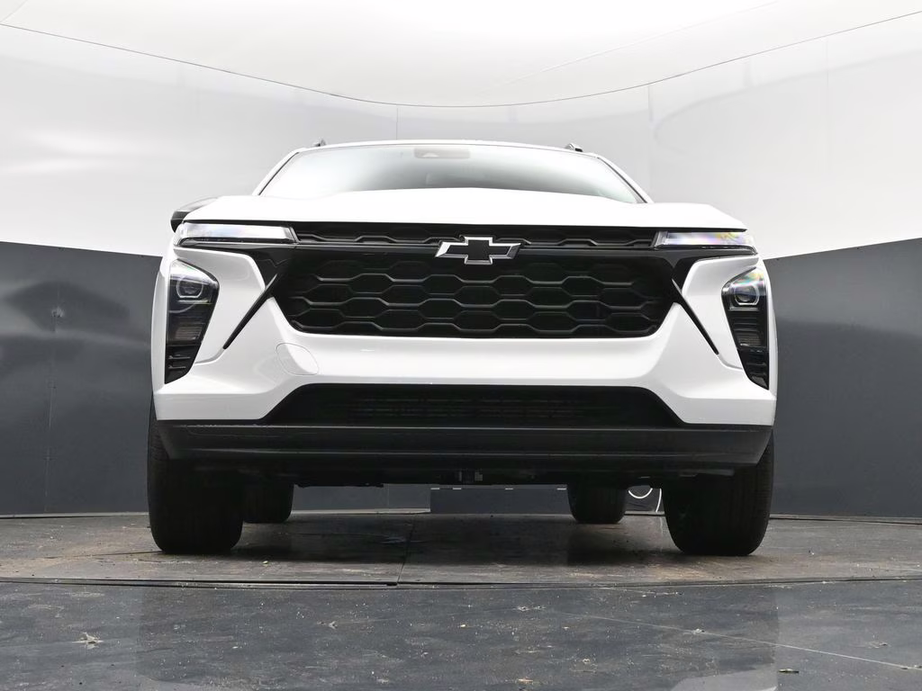 2026 Summit White Chevrolet Trax LT FWD SUV