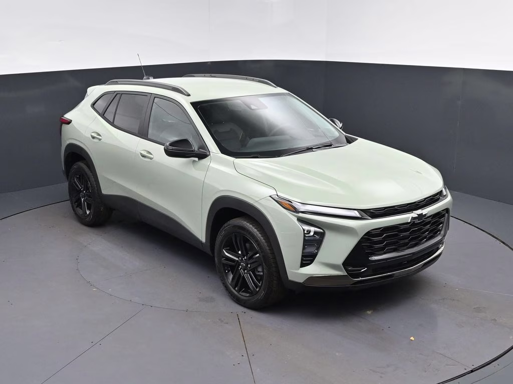 2026 Green Chevrolet Trax ACTIV FWD SUV