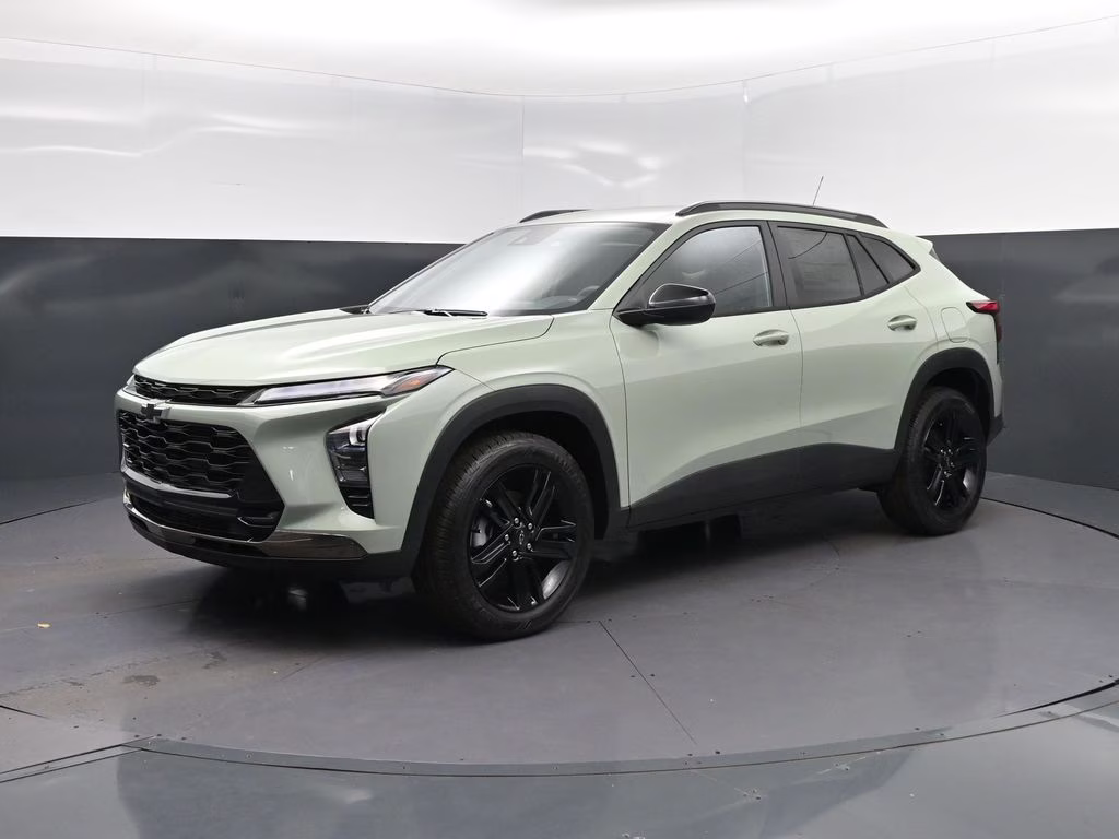 2026 Green Chevrolet Trax ACTIV FWD SUV