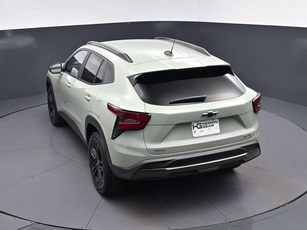 2026 Green Chevrolet Trax ACTIV FWD SUV