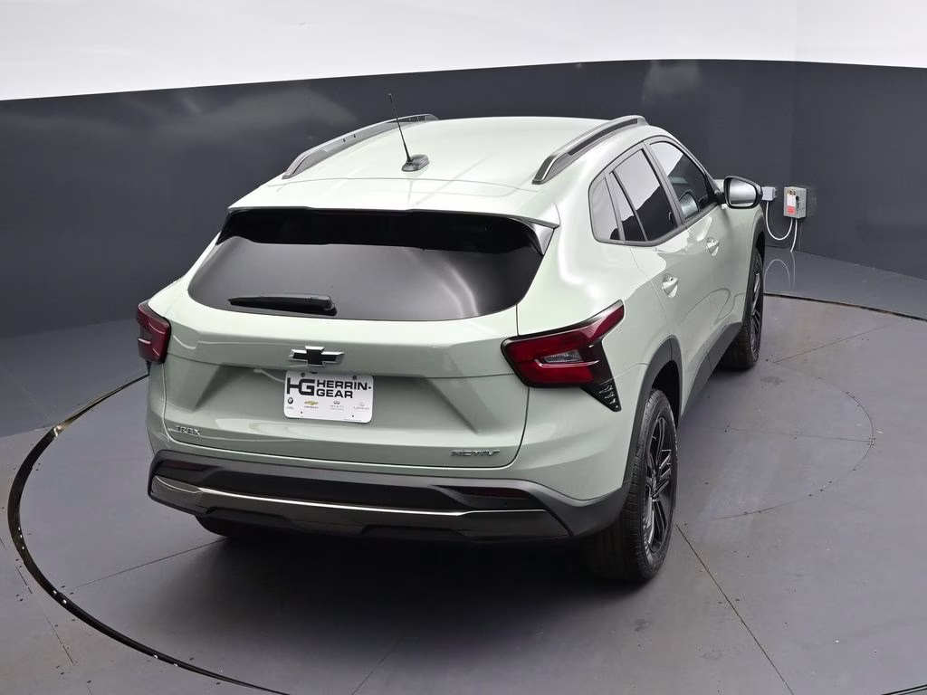 2026 Green Chevrolet Trax ACTIV FWD SUV