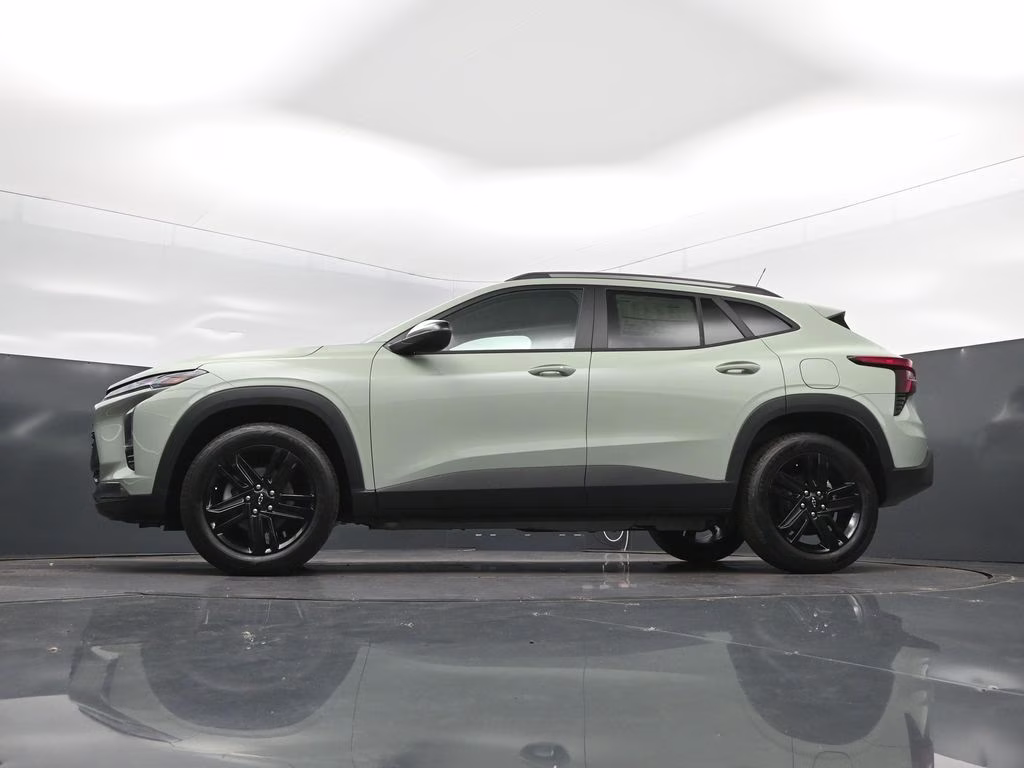 2026 Green Chevrolet Trax ACTIV FWD SUV