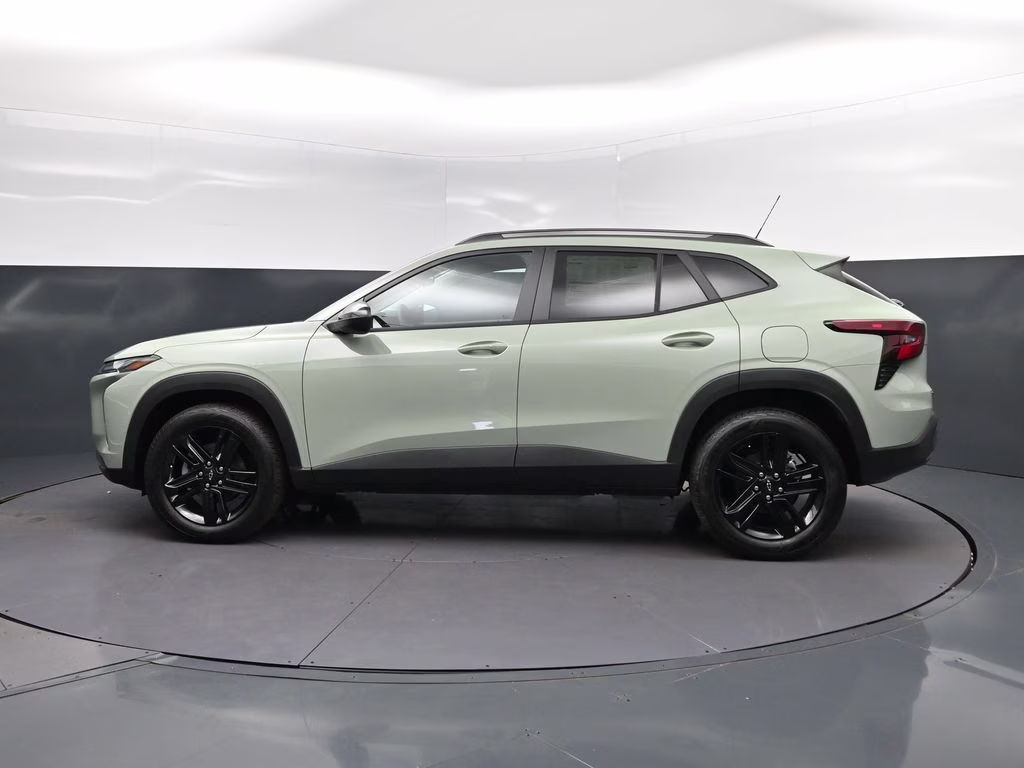 2026 Green Chevrolet Trax ACTIV FWD SUV