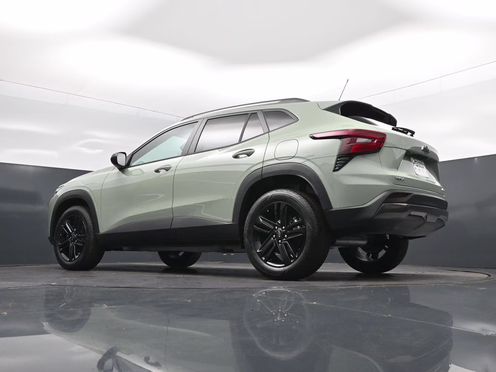2026 Green Chevrolet Trax ACTIV FWD SUV