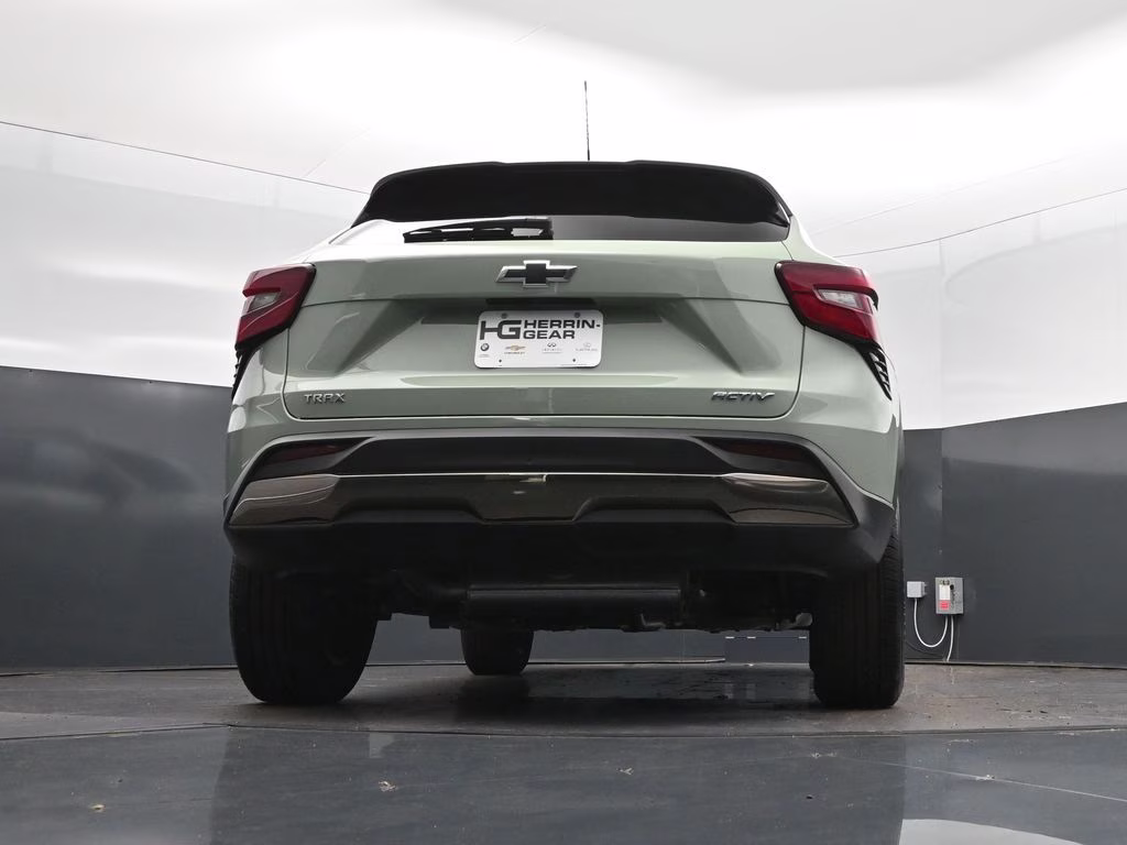 2026 Green Chevrolet Trax ACTIV FWD SUV