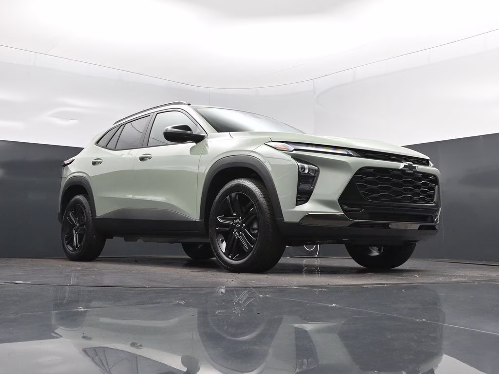 2026 Green Chevrolet Trax ACTIV FWD SUV