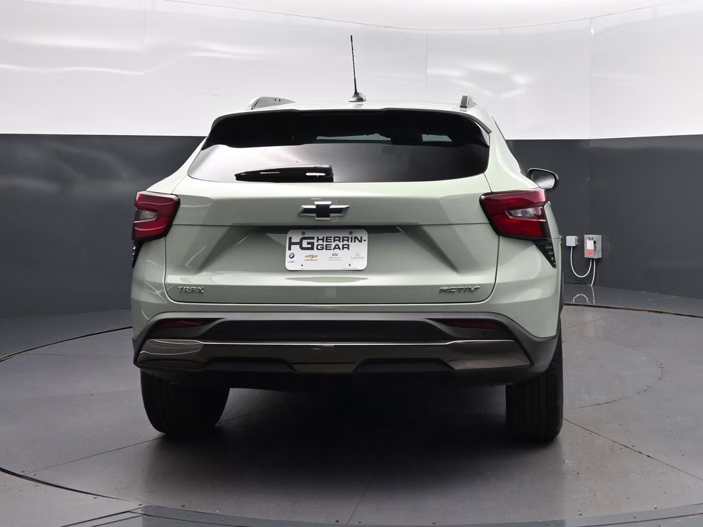 2026 Green Chevrolet Trax ACTIV FWD SUV
