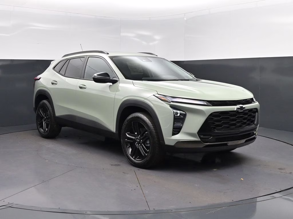 2026 Green Chevrolet Trax ACTIV FWD SUV