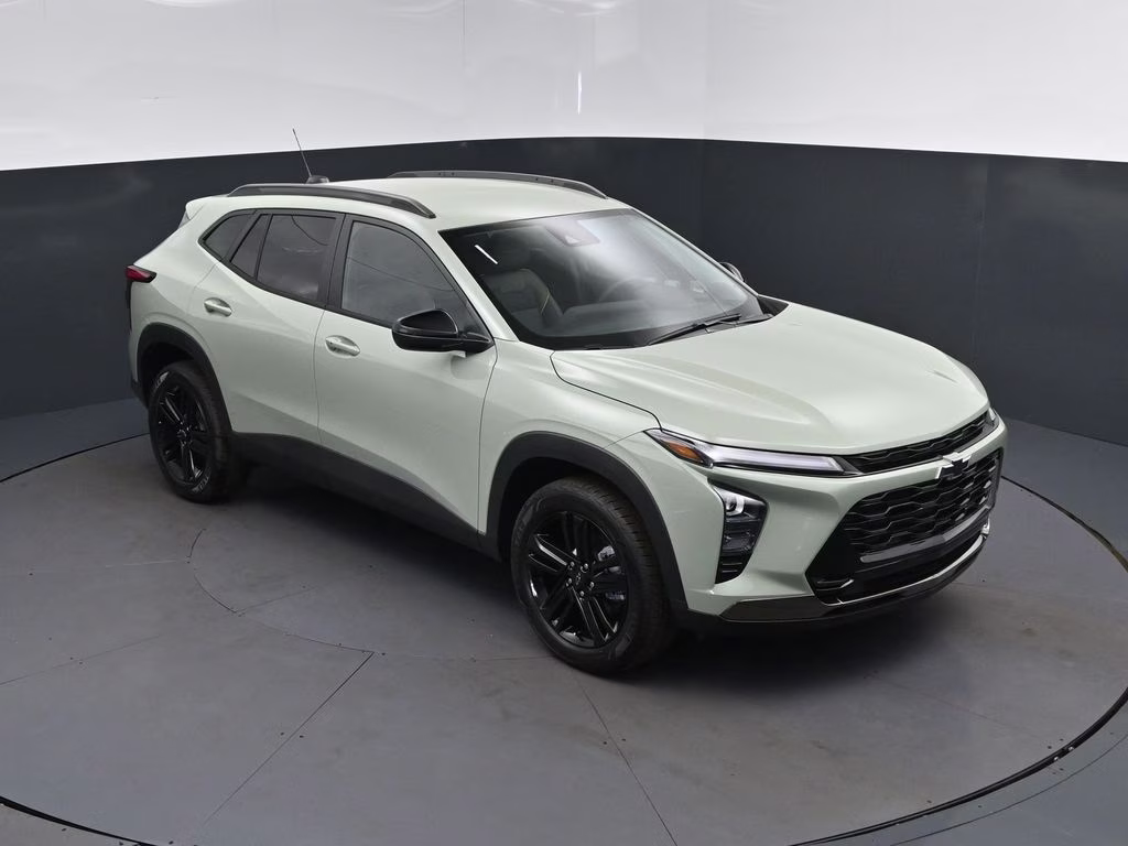 2026 Green Chevrolet Trax ACTIV FWD SUV