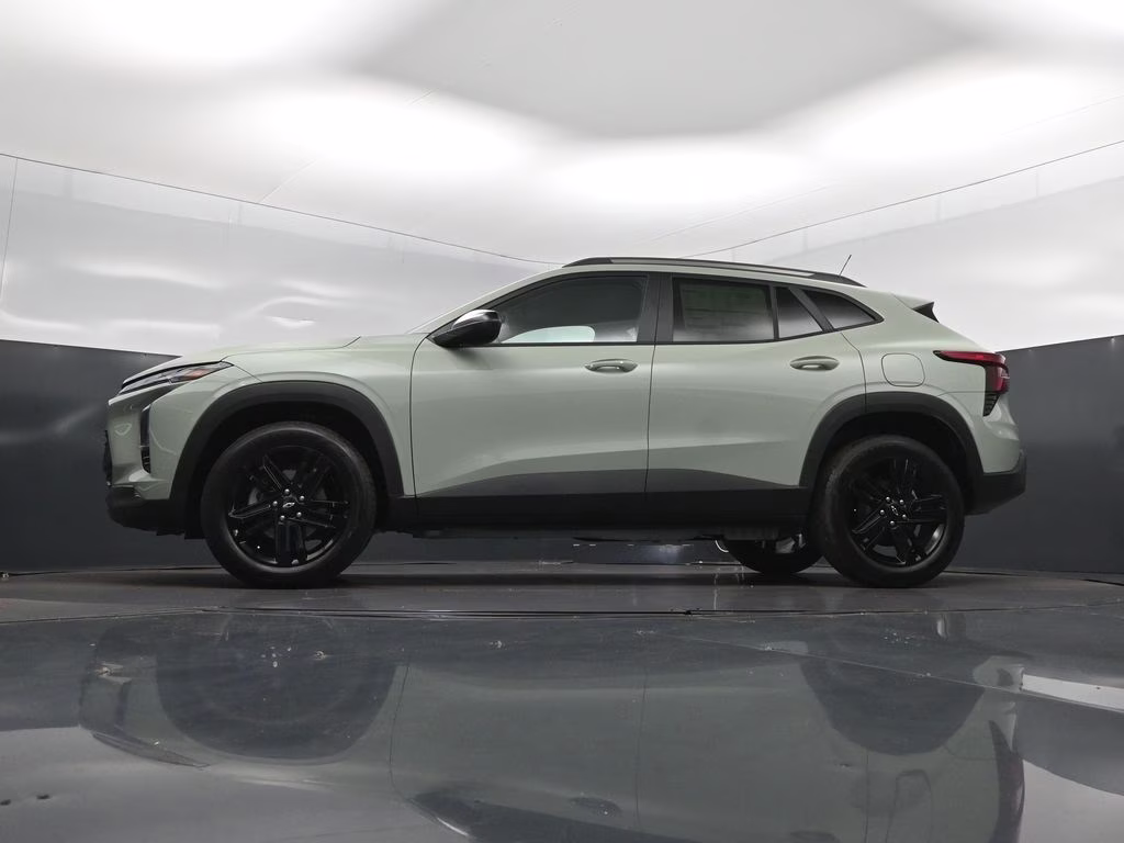 2026 Green Chevrolet Trax ACTIV FWD SUV