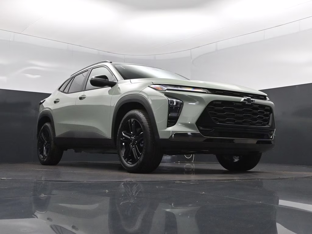 2026 Green Chevrolet Trax ACTIV FWD SUV