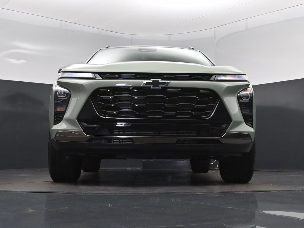 2026 Green Chevrolet Trax ACTIV FWD SUV