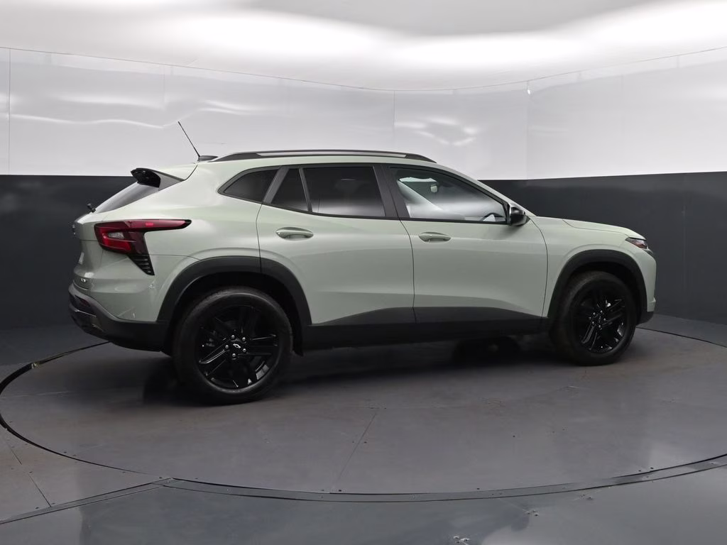 2026 Green Chevrolet Trax ACTIV FWD SUV
