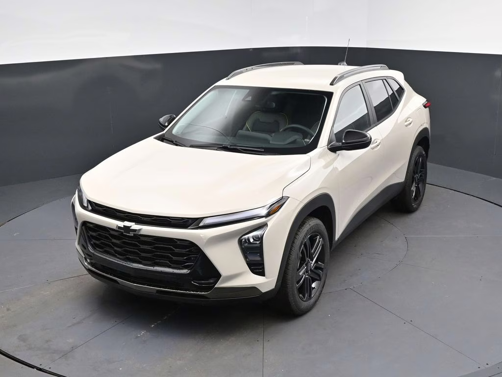 2026 White Chevrolet Trax ACTIV FWD SUV