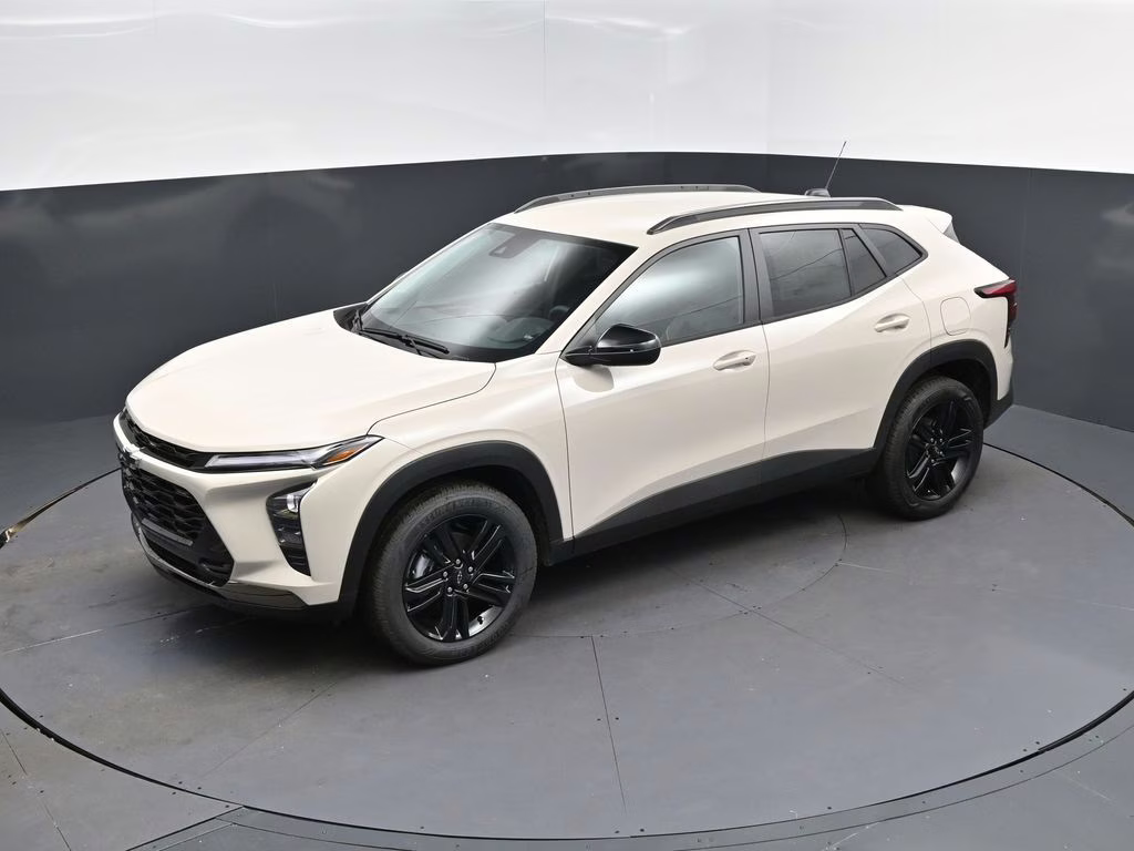 2026 White Chevrolet Trax ACTIV FWD SUV