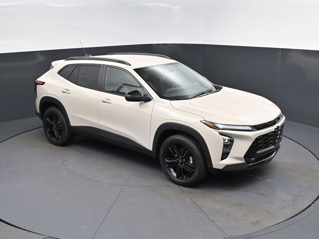 2026 White Chevrolet Trax ACTIV FWD SUV