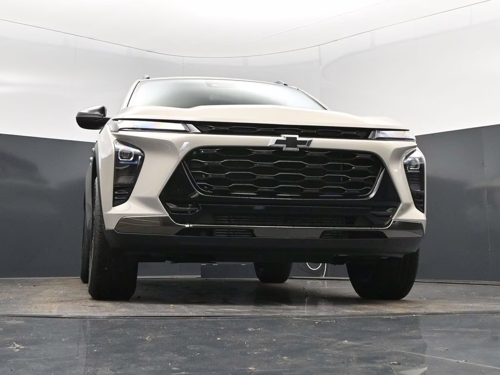 2026 White Chevrolet Trax ACTIV FWD SUV