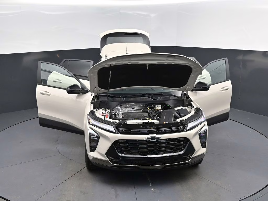 2026 White Chevrolet Trax ACTIV FWD SUV