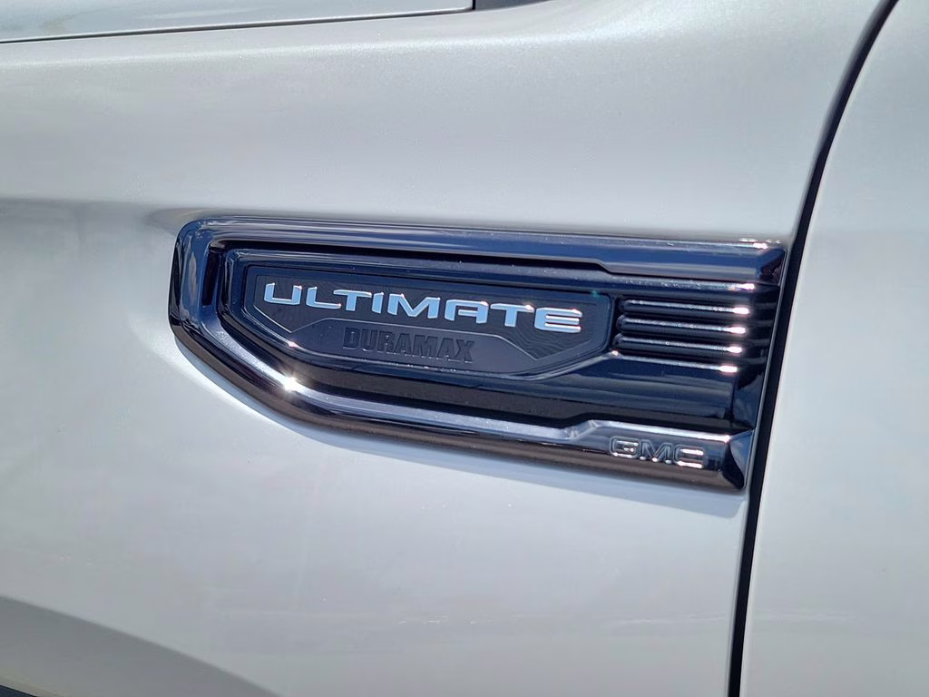 2023 White Frost Tricoat GMC Sierra 1500 Denali Ultimate 4X4 Truck