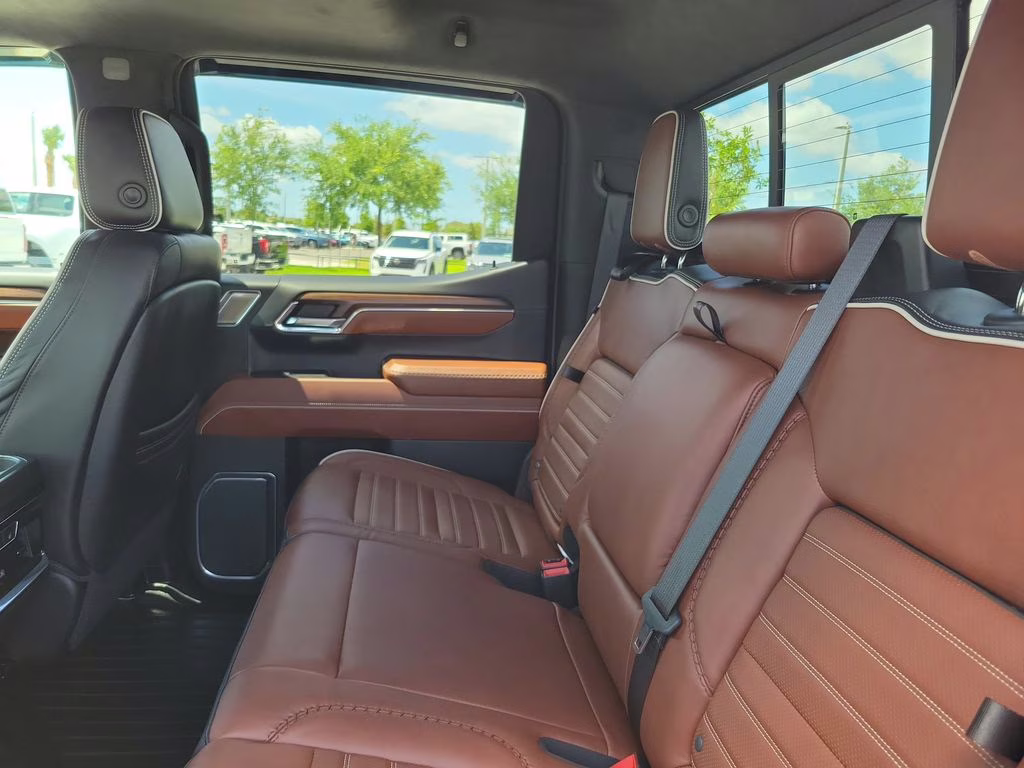 2023 White Frost Tricoat GMC Sierra 1500 Denali Ultimate 4X4 Truck