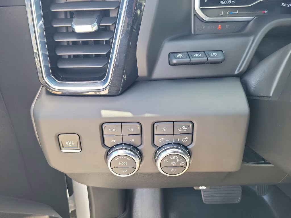 2023 White Frost Tricoat GMC Sierra 1500 Denali Ultimate 4X4 Truck