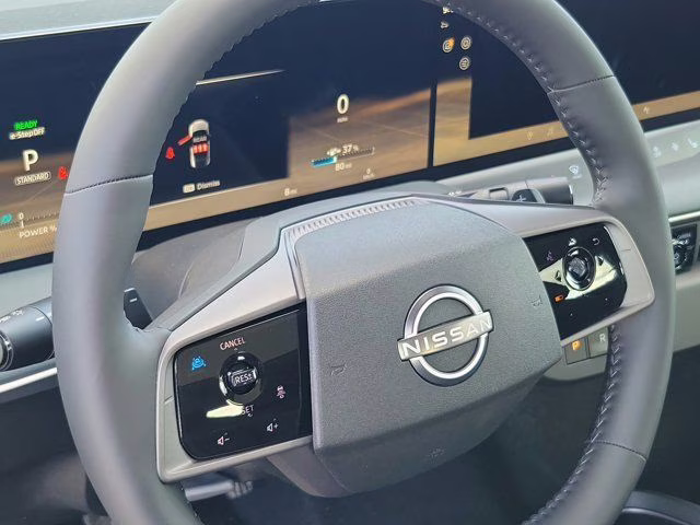 2026 Seabreeze Blue Pearl/Black Nissan LEAF PLATINUM+ FWD SUV