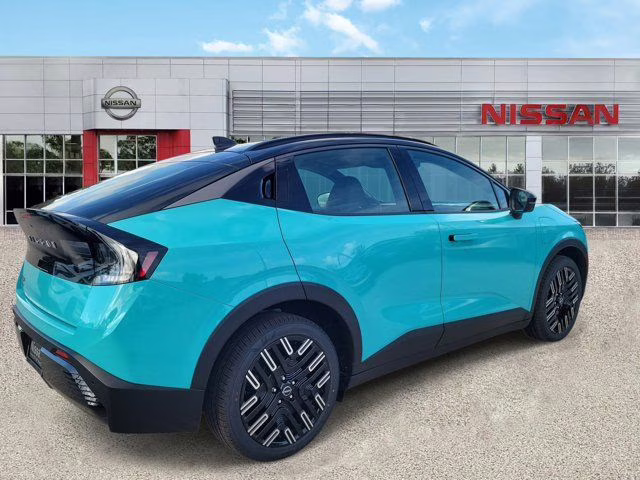2026 Seabreeze Blue Pearl/Black Nissan LEAF PLATINUM+ FWD SUV
