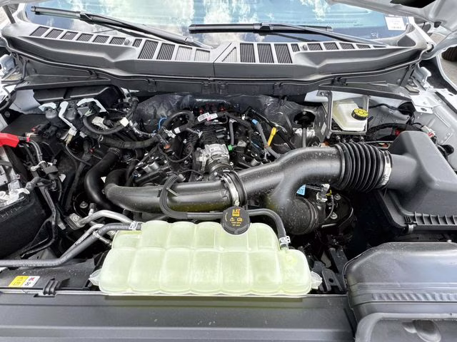 2026 Oxford White Ford F-150 XLT RWD Truck