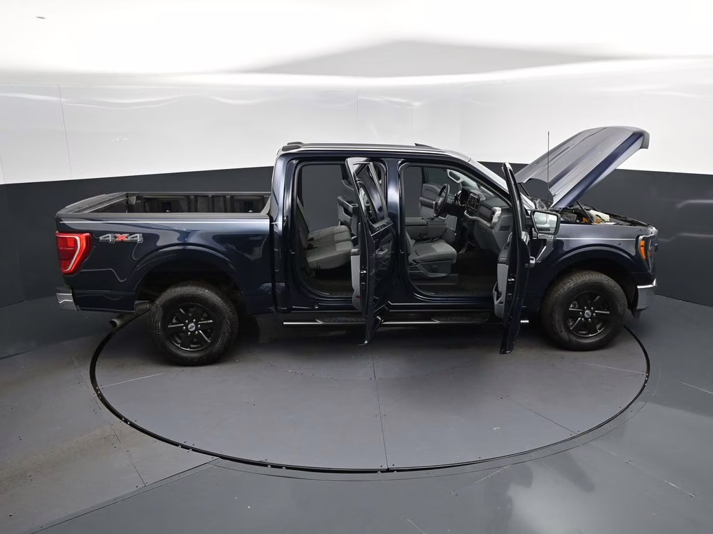 2023 Blue Metallic Ford F-150 XLT 4X4 Truck